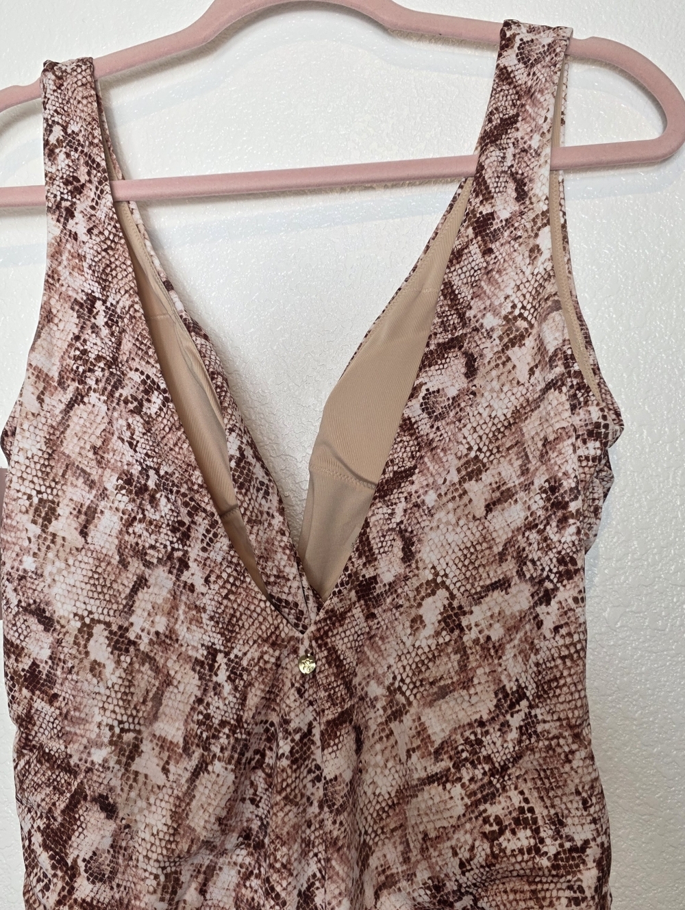 Victoria Secret Twist Plunge Sexy One-piece Swimsuit Snakeprint NWT Size Large - Picture 13 of 13
